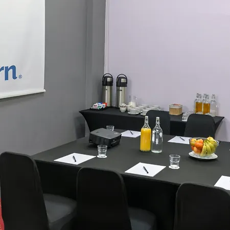 오요 플래그십 메트로폴리탄 3* 셰필드
